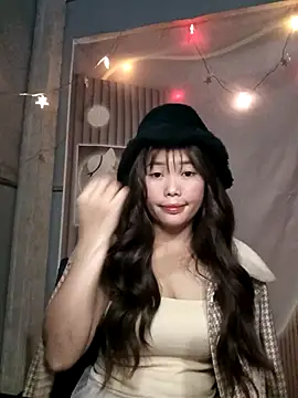 Snapshot of Girl-crazy1 chatting on February 23, 1:47 am Girl-crazy1 online show from February 23, 1:47 am