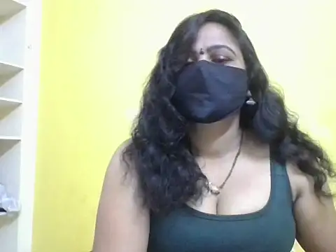 anu-reddyy online show from April 17, 5:10 am