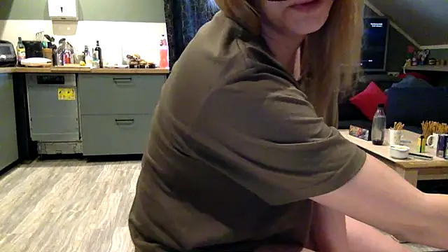czarnula8 online show from May 23, 3:38 pm