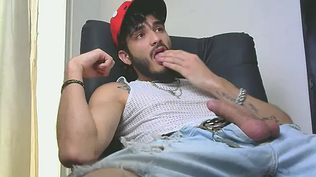 LovexJuxn8 online show from February 14, 6:59 pm