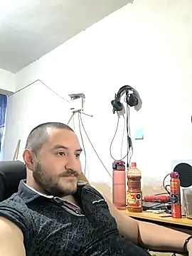 Snapshot of the_shidokun chatting on February 19, 9:11 pm the shidokun online show from February 19, 9:11 pm