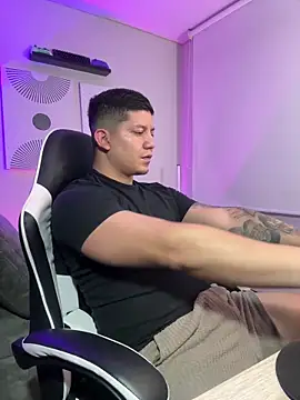  robertobaggioo online show from March 29, 5:51 am