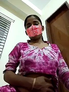 Snapshot of Sexy_Boudi650 chatting on February 18, 3:52 pm Sexy Boudi650 online show from February 18, 3:52 pm