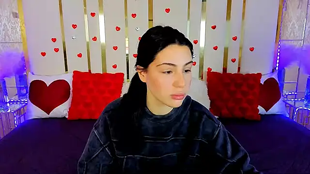 Snapshot of Twix_Ten chatting on February 24, 7:06 am Twix Ten online show from February 24, 7:06 am