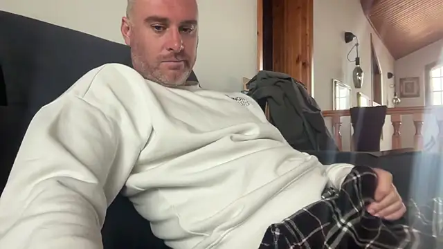 Snapshot of marcovik1 chatting on February 14, 11:40 am marcovik1 online show from February 14, 11:40 am