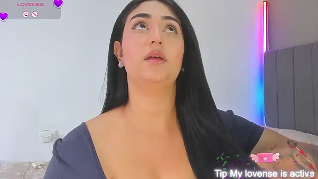 Curvy sweet online show from March 21, 7:50 pm