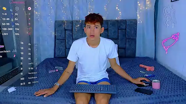 NicolasTorrez online show from April 13, 8:42 am