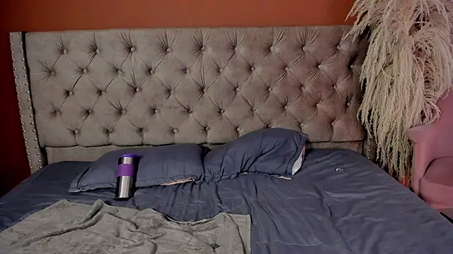 Tamia 25 online show from March 7, 1:08 pm