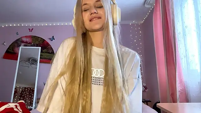 MelissaZaria online show from February 15, 7:51 am