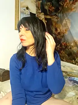 Snapshot of MadamBell chatting on March 6, 4:36 pm MadamBell online show from March 6, 4:36 pm