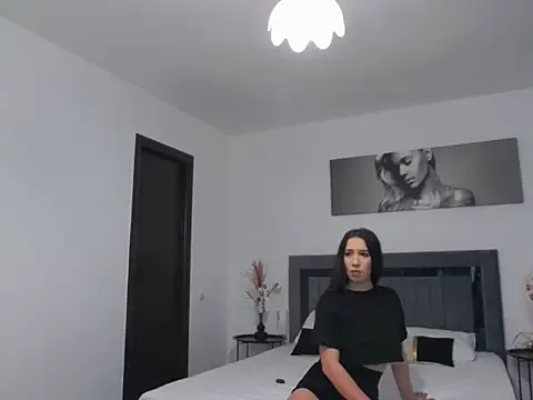 I amSis online show from March 29, 4:07 pm