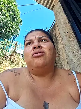 Snapshot of Juli_Powl chatting on March 16, 1:15 pm Juli Powl online show from March 16, 1:15 pm