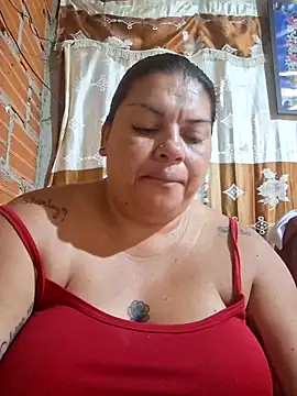 Snapshot of Juli_Powl chatting on March 23, 12:53 pm Juli Powl online show from March 23, 12:53 pm