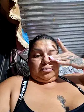 Snapshot of Juli_Powl chatting on March 26, 2:28 am Juli Powl online show from March 26, 2:28 am