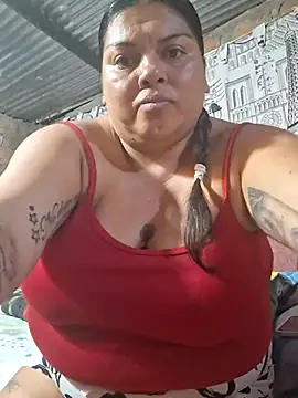 Snapshot of Juli_Powl chatting on April 11, 12:04 am Juli Powl online show from April 11, 12:04 am