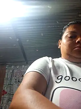 Snapshot of Juli_Powl chatting on April 15, 11:28 am Juli Powl online show from April 15, 11:28 am