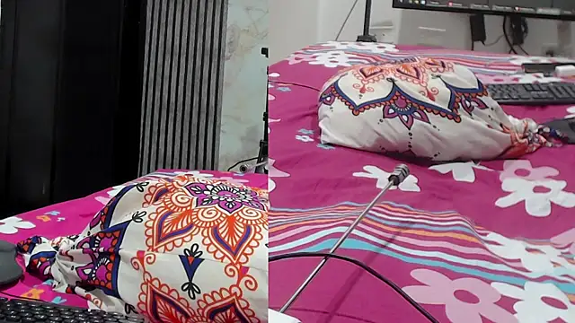 Snapshot of isabella_castro2 chatting on February 18, 3:13 am isabella castro2 online show from February 18, 3:13 am