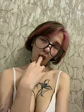 Snapshot of analcutie chatting on February 13, 1:34 am analcutie online show from February 13, 1:34 am