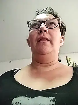 Snapshot of _Saraqueen chatting on March 13, 3:29 pm Saraqueen online show from March 13, 3:29 pm