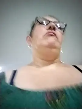 Snapshot of _Saraqueen chatting on March 22, 8:45 pm Saraqueen online show from March 22, 8:45 pm