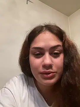 Snapshot of SweetAisha00 chatting on February 12, 5:02 am SweetAisha00 online show from February 12, 5:02 am