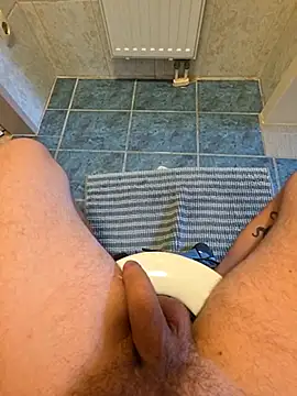 Snapshot of GerneNackt89 chatting on May 5, 2:14 pm GerneNackt89 online show from May 5, 2:14 pm