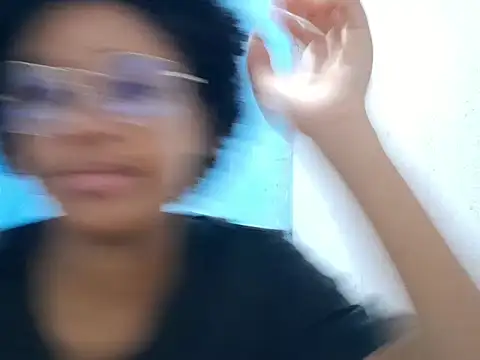 MadelynStamant online show from March 4, 12:11 pm