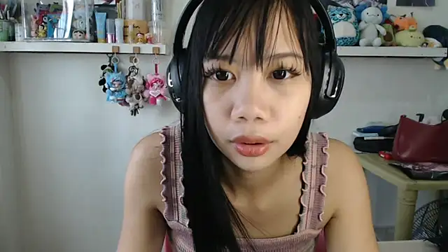 GloryKulikowski online show from March 7, 2:19 am