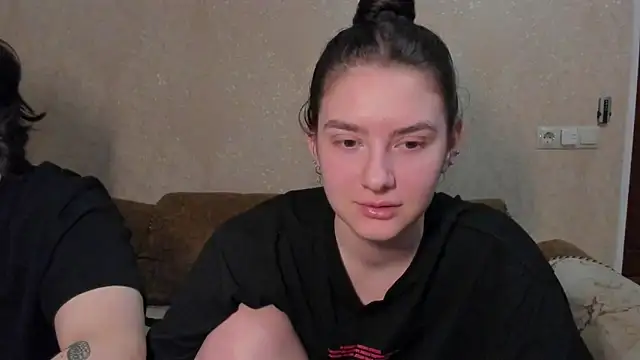 love lina muuur online show from February 18, 7:54 pm