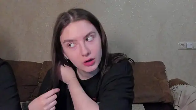 love lina muuur online show from February 24, 8:07 pm