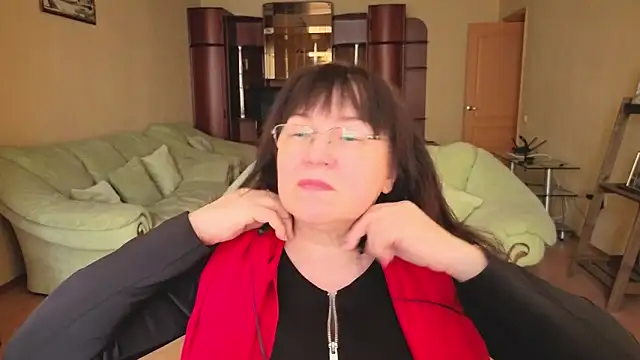 Snapshot of Tori_Twirl chatting on February 24, 10:46 am Tori Twirl online show from February 24, 10:46 am