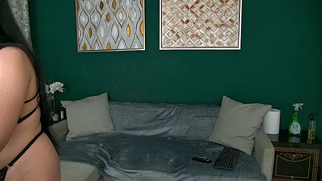 JessieSin online show from February 13, 3:30 pm