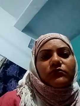 Snapshot of Anushka_Singh0 chatting on February 18, 2:18 am Anushka Singh0 online show from February 18, 2:18 am