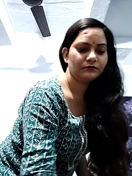 Anushka Singh0 online show from April 5, 4:48 pm