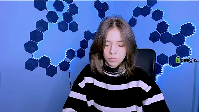 Snapshot of cleo_cool chatting on February 16, 12:56 pm cleo cool online show from February 16, 12:56 pm