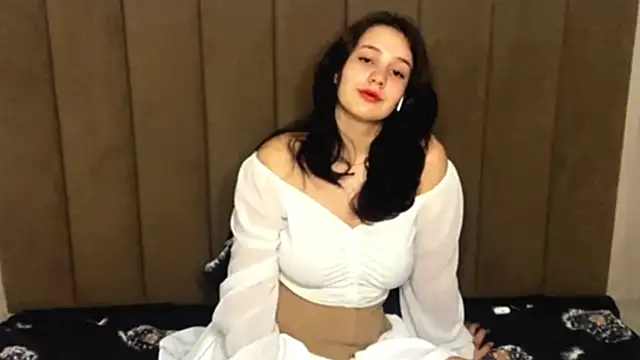 HereLora online show from April 4, 11:08 am