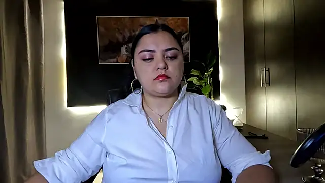 AzaraOnyx online show from July 19, 1:48 pm