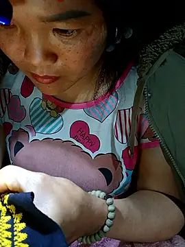 Snapshot of nelina_12345 chatting on February 18, 1:29 pm nelina 12345 online show from February 18, 1:29 pm