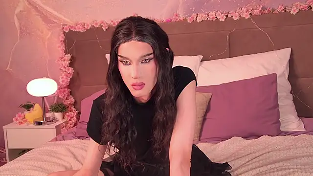 MadisonEsprit online show from March 31, 3:41 am