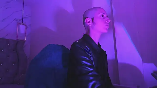 Snapshot of Fieramadame chatting on March 15, 7:09 pm Fieramadame online show from March 15, 7:09 pm