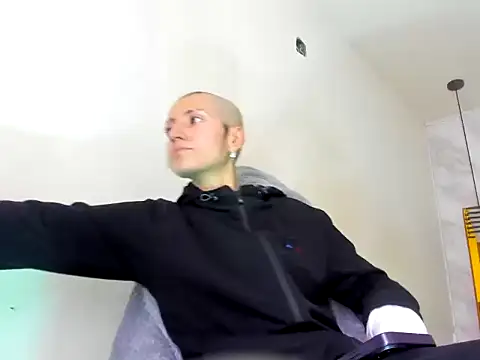 Snapshot of Fieramadame chatting on March 22, 12:52 pm Fieramadame online show from March 22, 12:52 pm