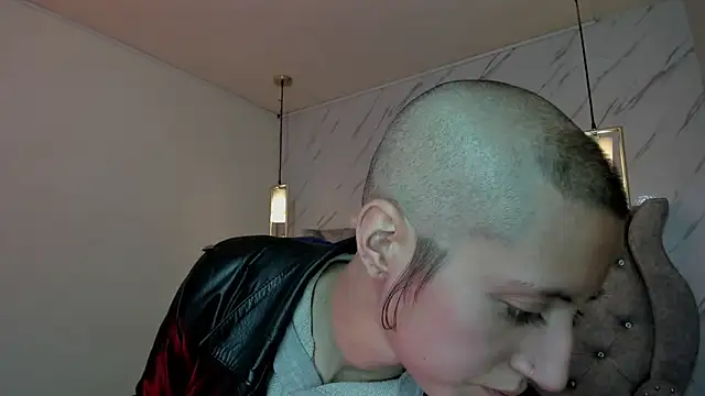 Snapshot of Fieramadame chatting on March 29, 12:27 pm Fieramadame online show from March 29, 12:27 pm