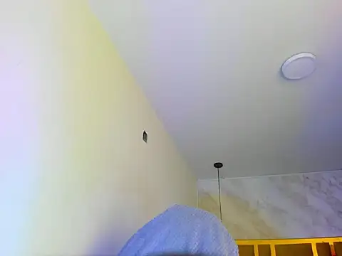 Snapshot of Fieramadame chatting on April 3, 7:23 pm Fieramadame online show from April 3, 7:23 pm