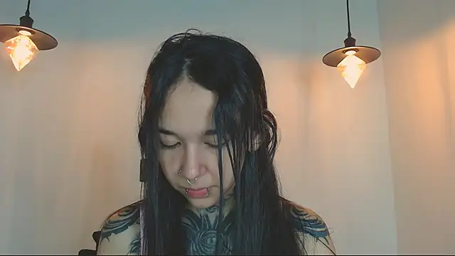 alien eyes09 online show from March 16, 2:06 am