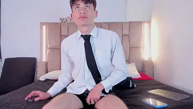 Noir Sebas online show from March 27, 3:56 am