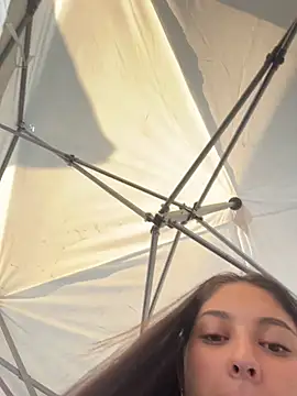 Snapshot of Lucyfer_fire chatting on February 28, 11:44 am Lucyfer fire online show from February 28, 11:44 am