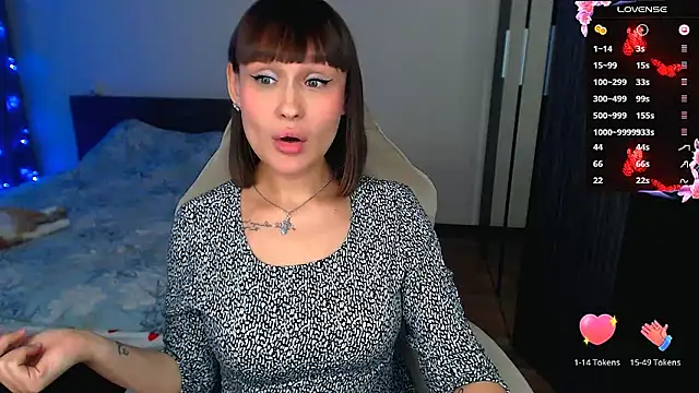 Snapshot of Mel_Lovell_ chatting on February 14, 8:49 pm Mel Lovell online show from February 14, 8:49 pm
