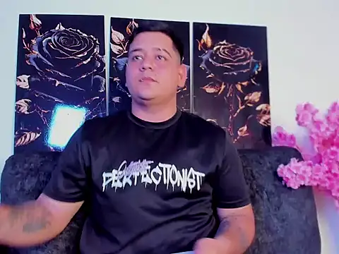 Snapshot of winy_hot chatting on February 16, 11:12 pm winy hot online show from February 16, 11:12 pm