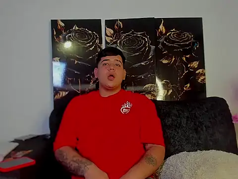 Snapshot of winy_hot chatting on March 3, 12:00 pm winy hot online show from March 3, 12:00 pm