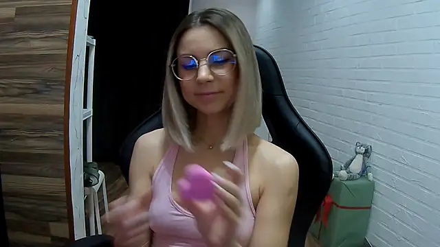 IceMayes online show from April 1, 8:37 am